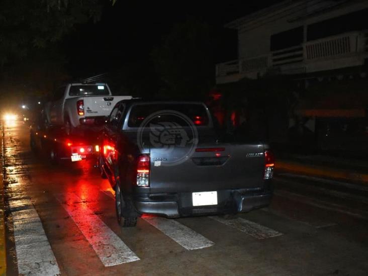 Tras operativo en Sayula, aseguran dos camionetes y detienen a dos