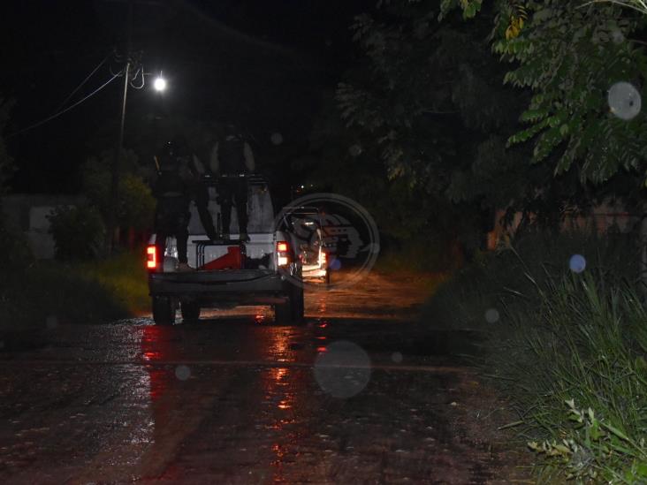 Tras operativo en Sayula, aseguran dos camionetes y detienen a dos