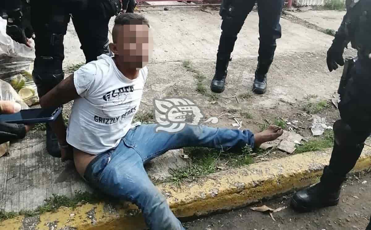 Movilización policiaca en Minatitlán por intento de asalto a negocio