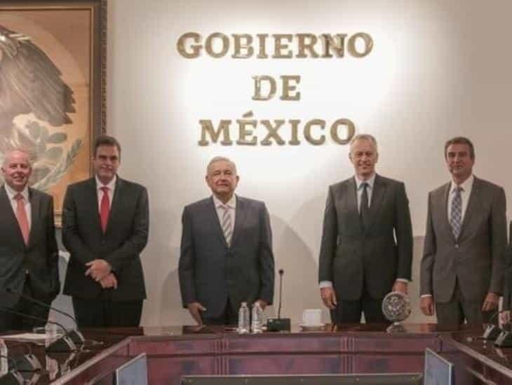 AMLO se reúne con director de Coca-Cola para hablar del etiquetado