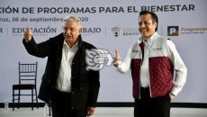 Cuitláhuac nos aligera la carga al gobernar bien Veracruz: AMLO