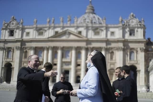 Publica El Vaticano sus cuentas en medio de escándalo