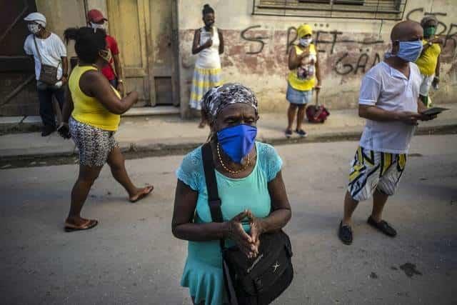 Levantan toque de queda en La Habana por la pandemia