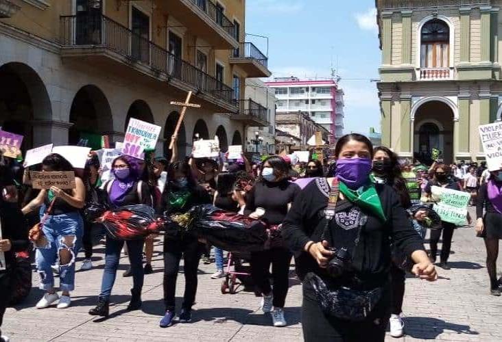 Nos roban amigas, nos matan hermanas, claman veracruzanas pro aborto