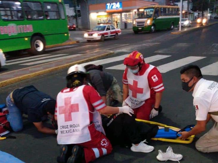 Accidente de motocicleta en Nogales deja a una mujer herida