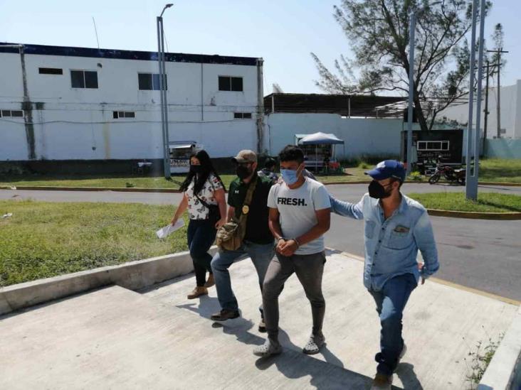 En Veracruz, elementos de la policía capturan a presunto violador