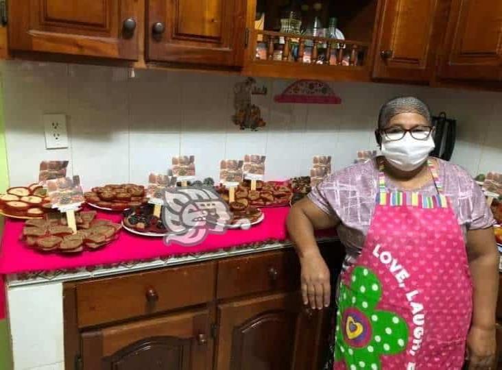 Doña Silvina, elabora deliciosos dulces tradicionales en honor a su hijo fallecido