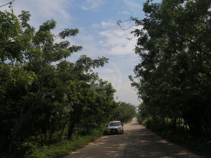 Deslaves en el tramo carretero Nanchital-Villa del Espíritu Santo