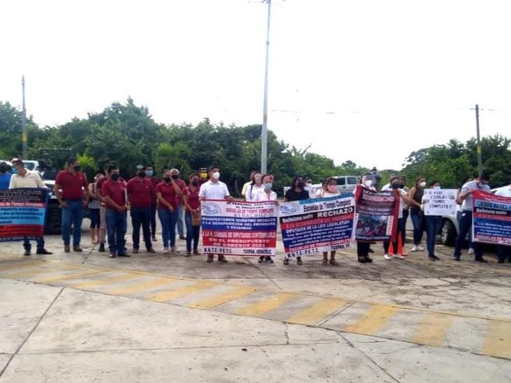 Exigen que continúan Escuelas de Tiempo Completo en Tuxpan