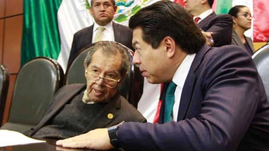 Muñoz Ledo sube el tono contra Mario Delgado; lo llama muñeco morboso