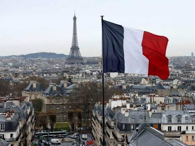 Toque de queda en París y otras ciudades de Francia