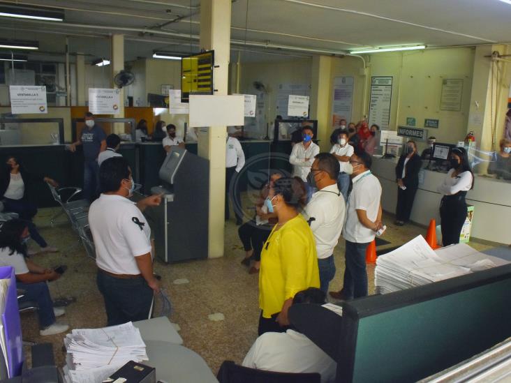 Vuelven las protestas por falta de insumos en IMSS Orizaba