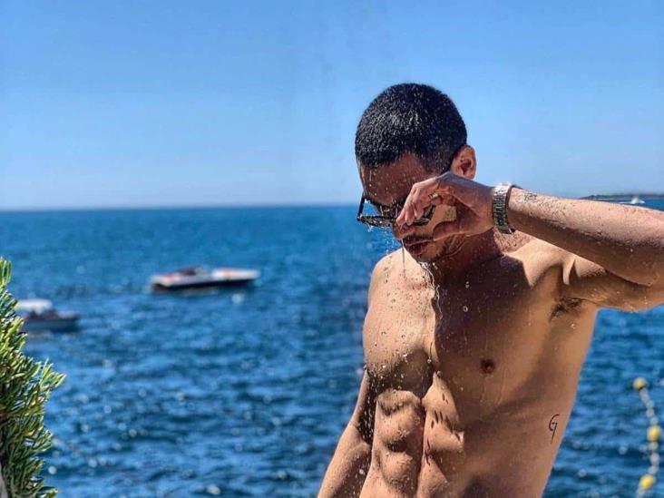 Alejandro Speitzer se luce al NATURAL y demuestra por qué tiene enamorada a Expósito