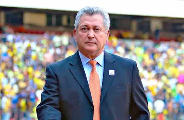 Vucetich ‘sueña’ con los fichajes de Jiménez y ‘Tecatito’ para Chivas