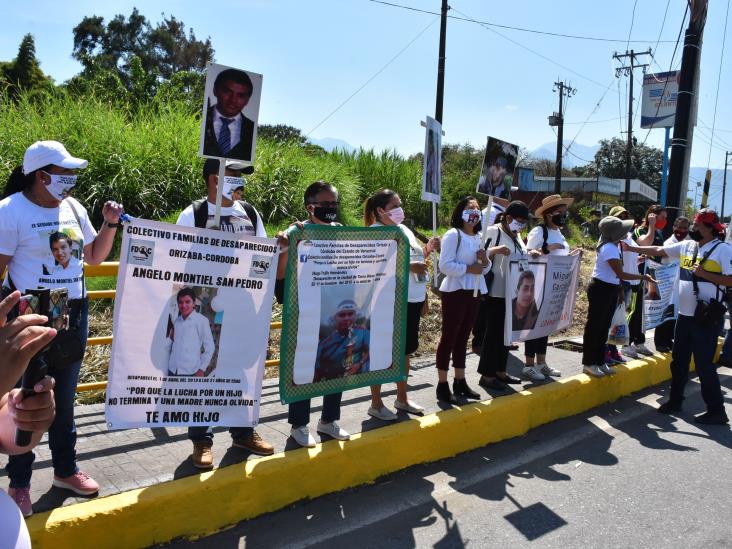 Autoridades de Veracruz huyen de familiares de desaparecidos