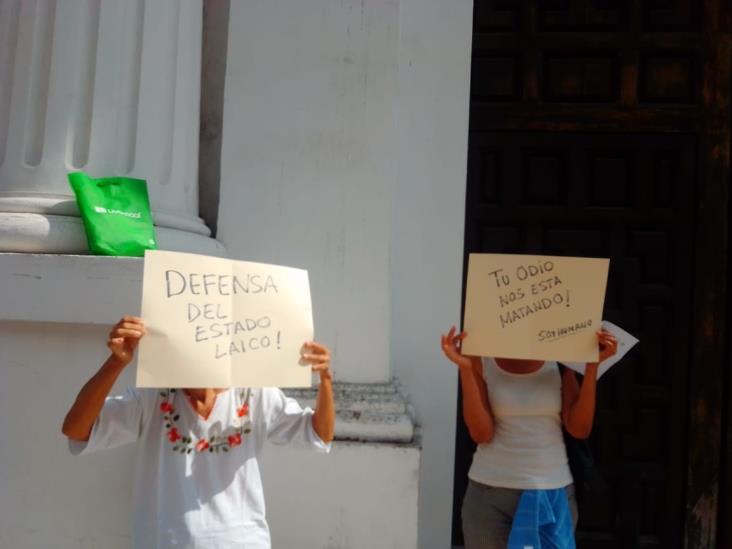 Comunidad LGBTI toma la Catedral de Veracruz