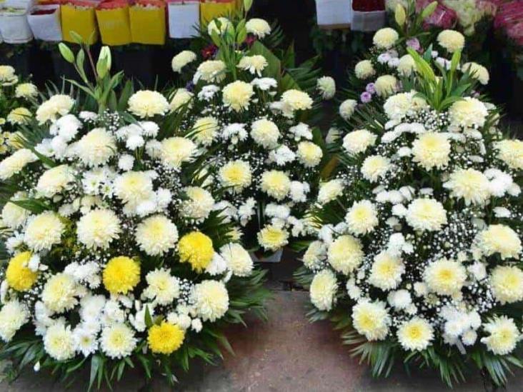 Prevén nula venta de flores por cierre de panteones