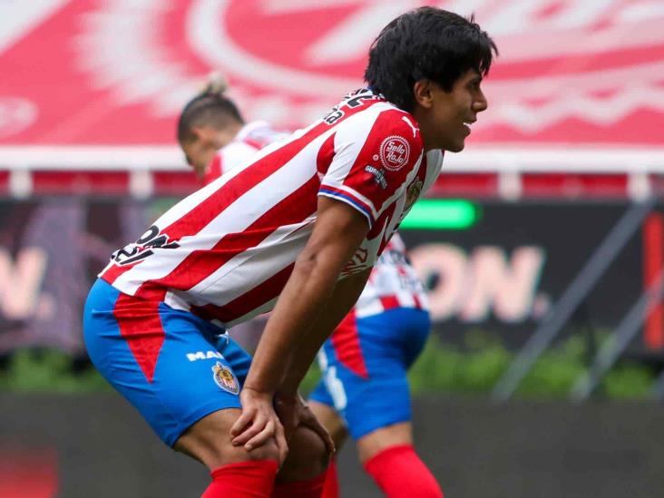 Chivas: descartan a José Juan Macías vs Pumas