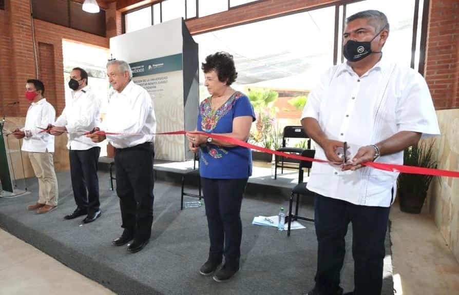 En Morelos, AMLO corta listón inaugural de Universidad del Bienestar