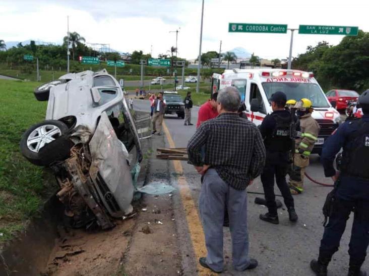 Una menor y dos adultos lesionados tras accidente en Córdoba