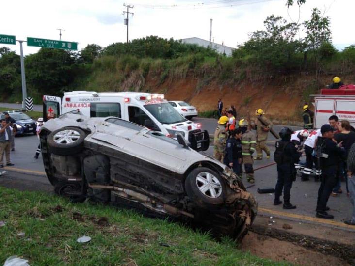 Una menor y dos adultos lesionados tras accidente en Córdoba