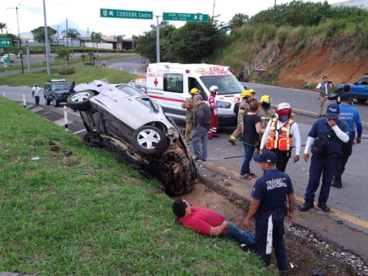 Una menor y dos adultos lesionados tras accidente en Córdoba