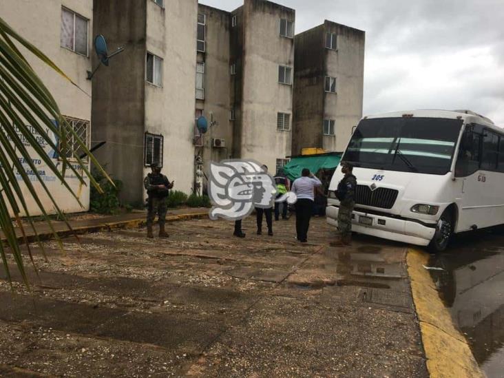 Veladora provoca incendio en departamento al poniente de Coatzacoalcos