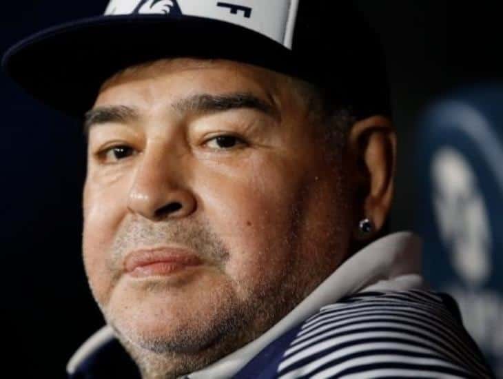 Diego Maradona evoluciona sin complicaciones tras operación