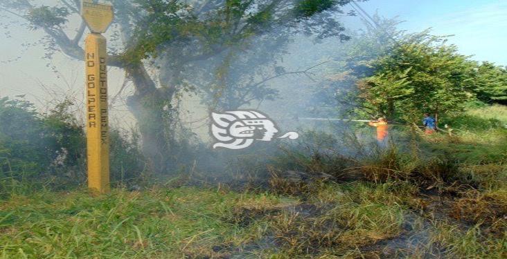 Se incendia basurero en Medellín de Bravo