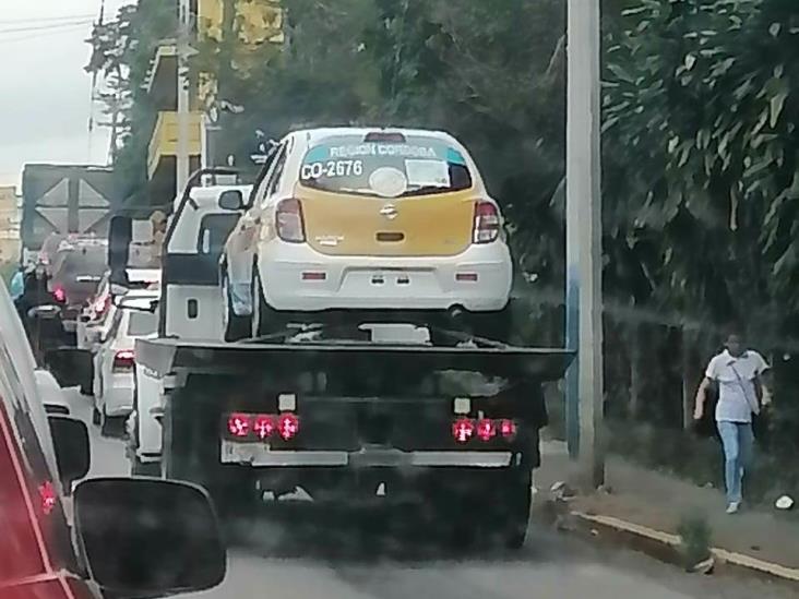 En protesta, exigen aparición con vida de taxista levantado en Córdoba