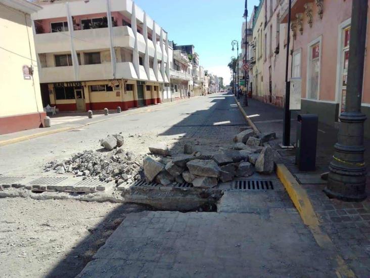 Cierre de calles en Centro histórico de Veracruz causa congestión de tránsito