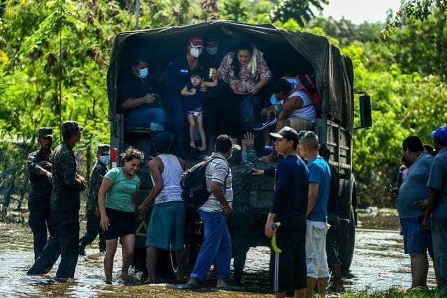 Tormenta Eta causa inundaciones a su paso por Cuba