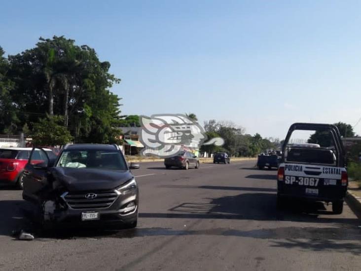 Se registra accidente entre dos unidades en carretera federal 180