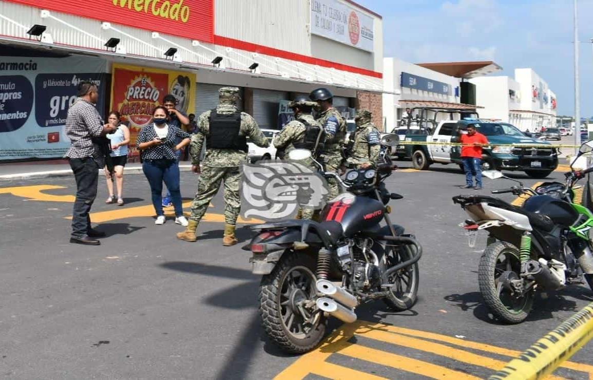 Aseguran arma de fuego en asiento de cinema en Acayucan 