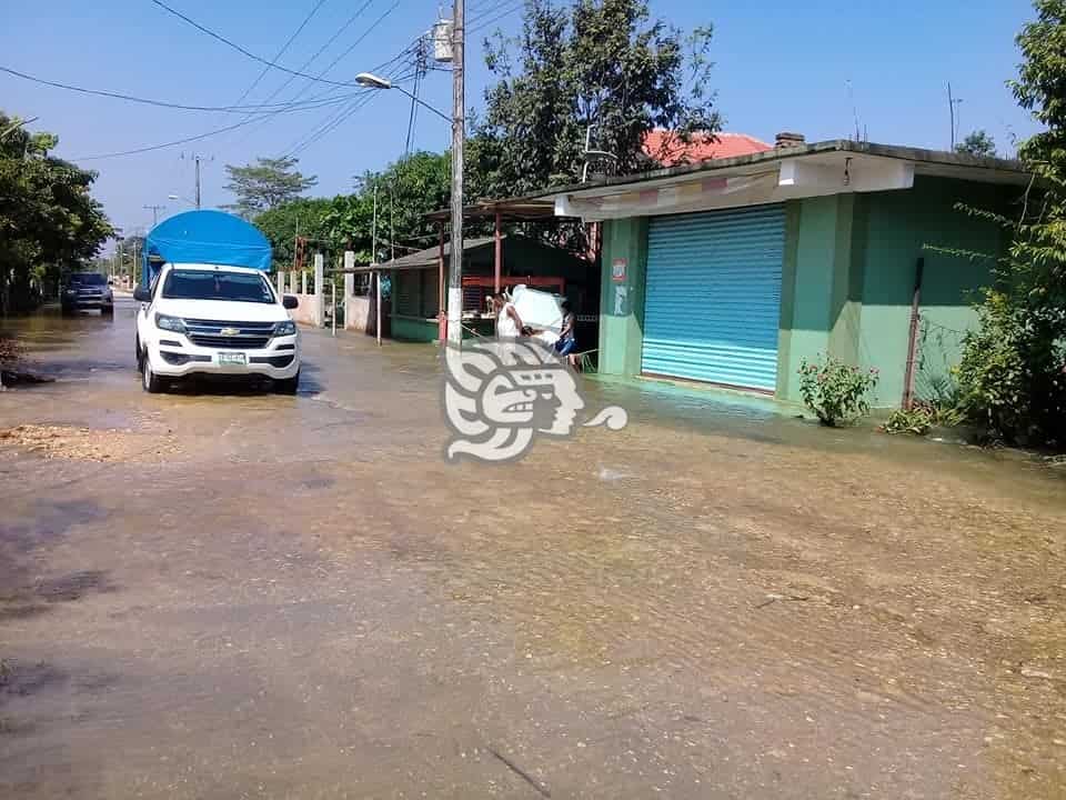 Río Uxpanapa mantiene inundadas viviendas en la Concepción 