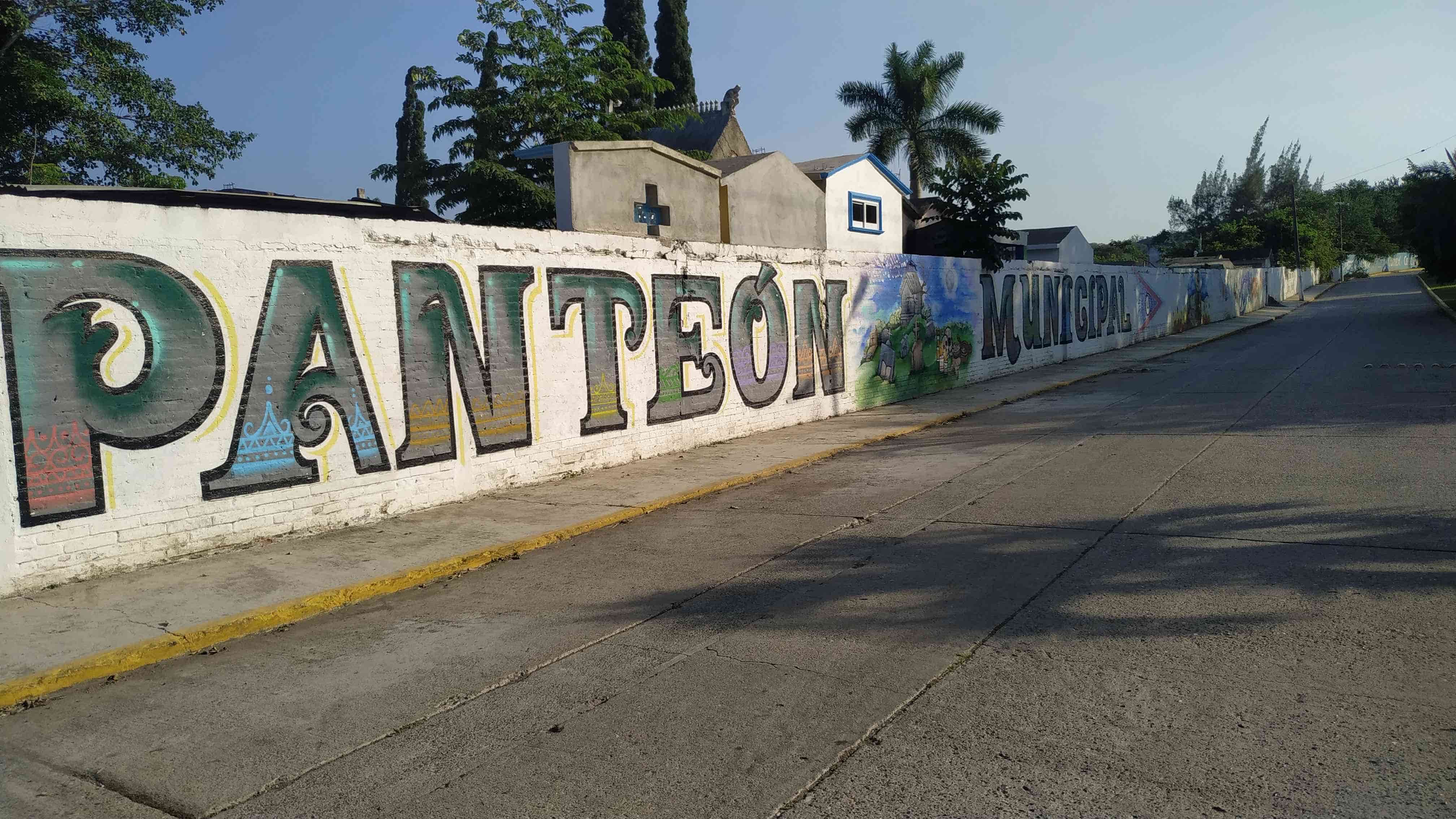 Cementerio en Tihuatlán, al límite de su capacidad, advierten