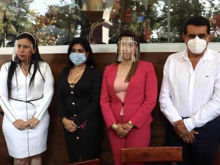 Alcaldesas del PRD niegan recibir amenazas de Gobierno de Veracruz