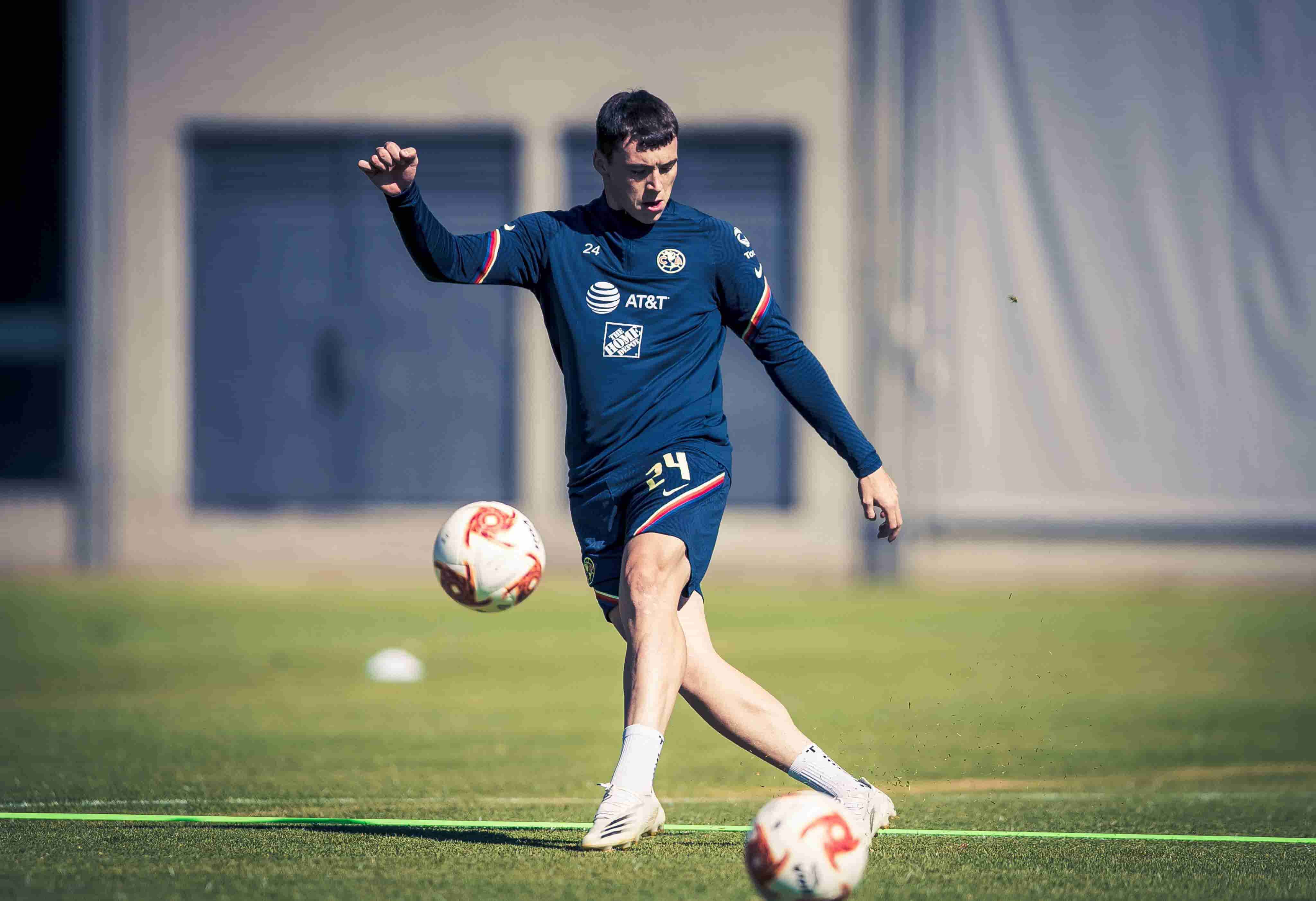 Federico Viñas se recuperó de COVID-19 y se reintegró al América