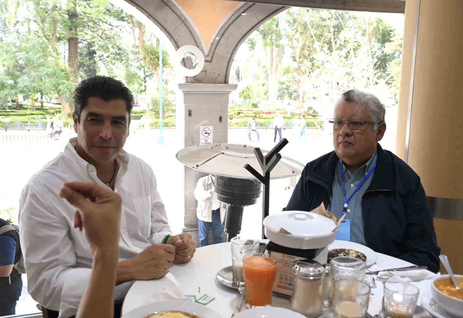 DVCH suplica a PAN-PRI-PRD ir en alianza en Xalapa; se baja de contienda