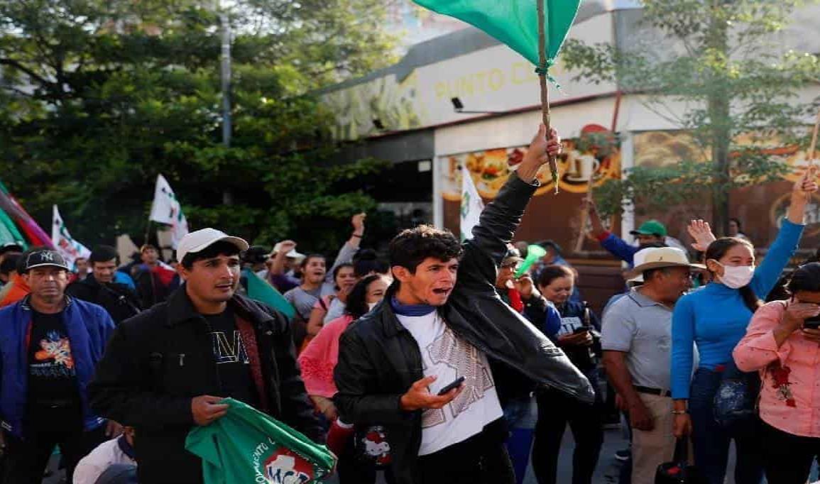 Temporal deja sin luz a 400 mil personas en Asunción, Paraguay