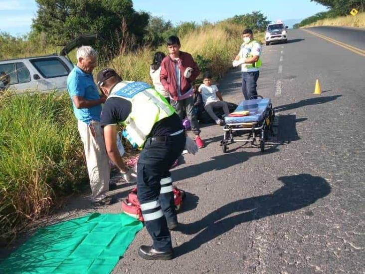 Vuelca camioneta en la Córdoba- Veracruz; 10 lesionados