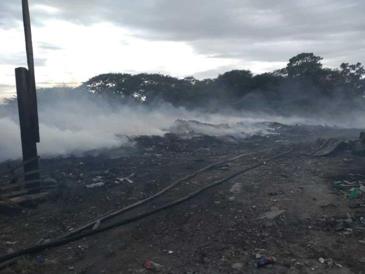 Voraz incendio consume varias vivienda en fraccionamiento de Veracruz