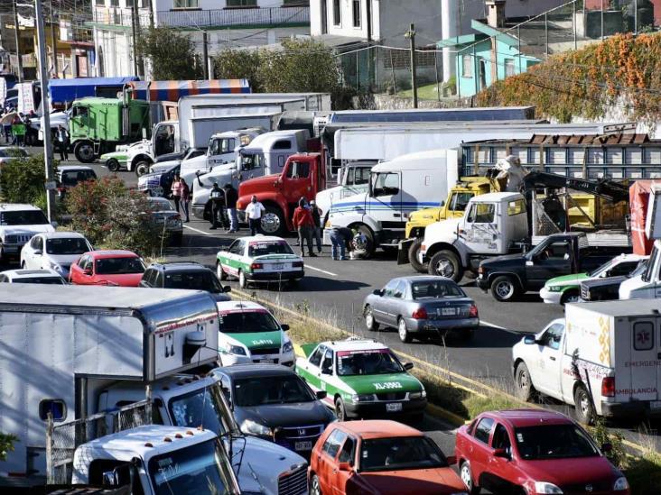 Amotac truena contra abusos de grúas en Veracruz