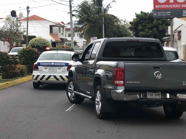 En calles de Boca del Río, atropellan a repartidor de comida