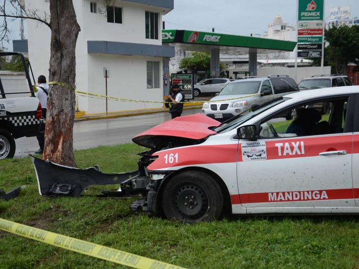 Accidente en colonia Los Pinos deja un muerto y tres personas heridas