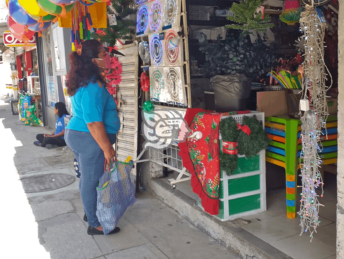 Ventas navideñas, última esperanza de comerciantes en Agua Dulce