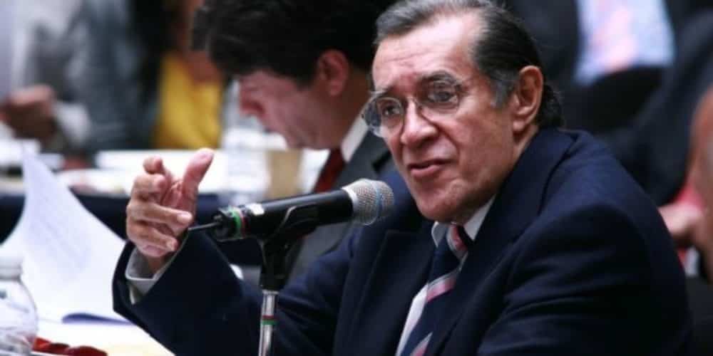 Muere a los 88 años Víctor Flores Olea, fundador de Conaculta