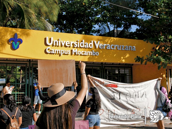 La UV es indiferente, claman estudiantes ante caso de agresión sexual