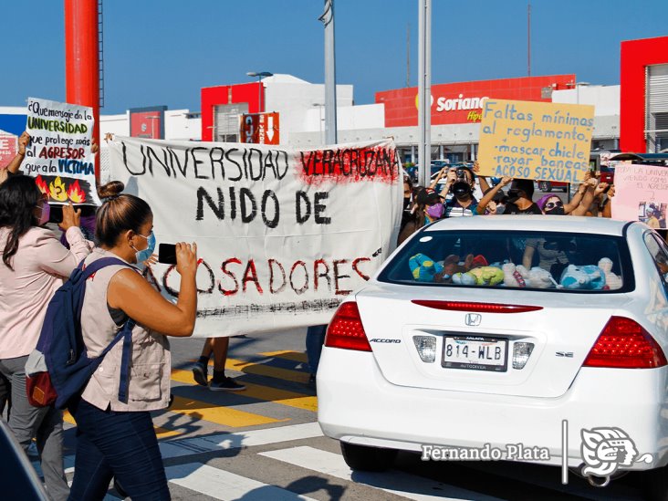 La UV es indiferente, claman estudiantes ante caso de agresión sexual