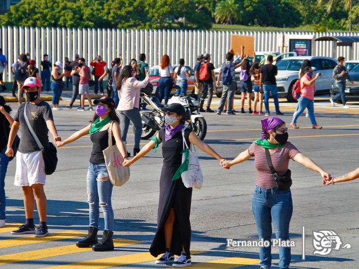 La UV es indiferente, claman estudiantes ante caso de agresión sexual